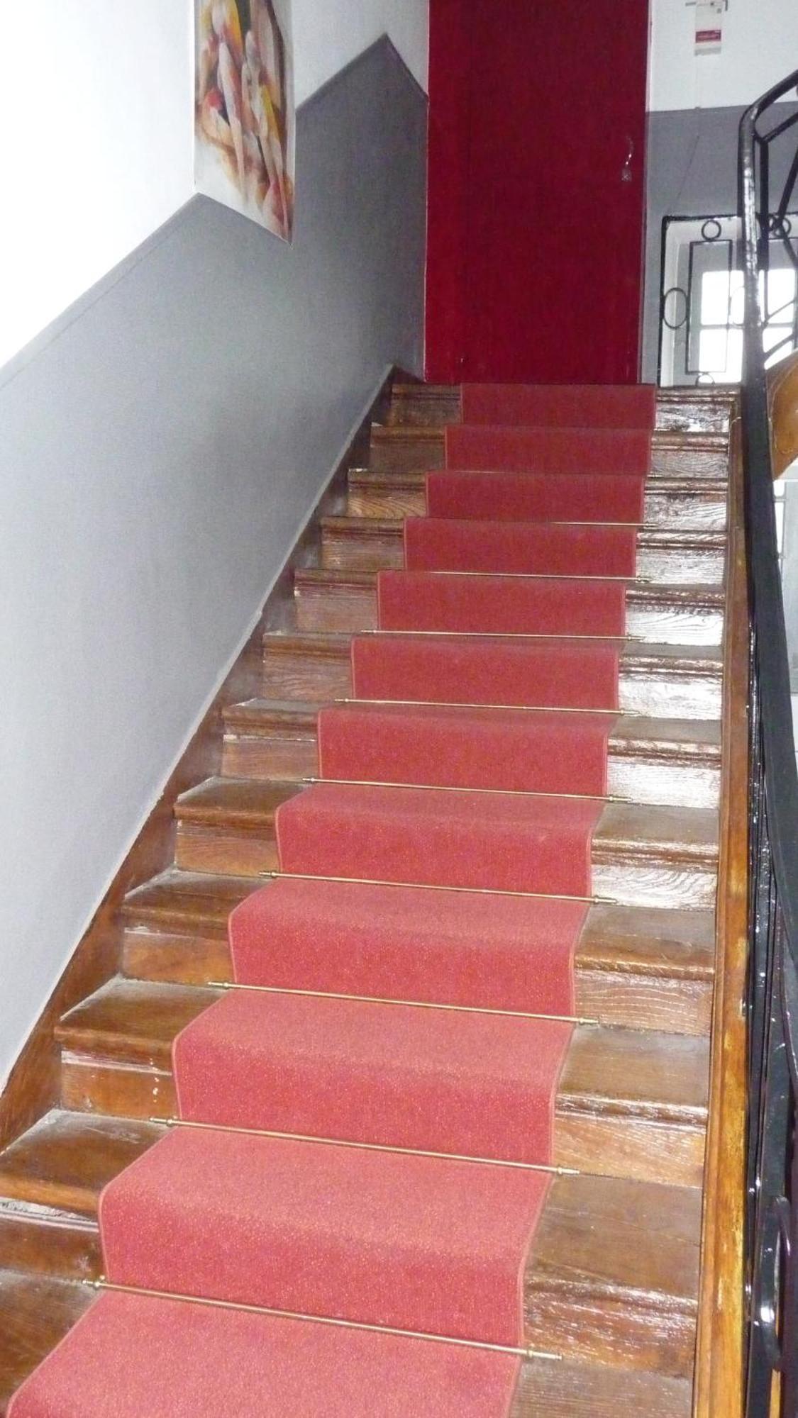 Hotel Du Commerce Semur-en-Auxois Δωμάτιο φωτογραφία