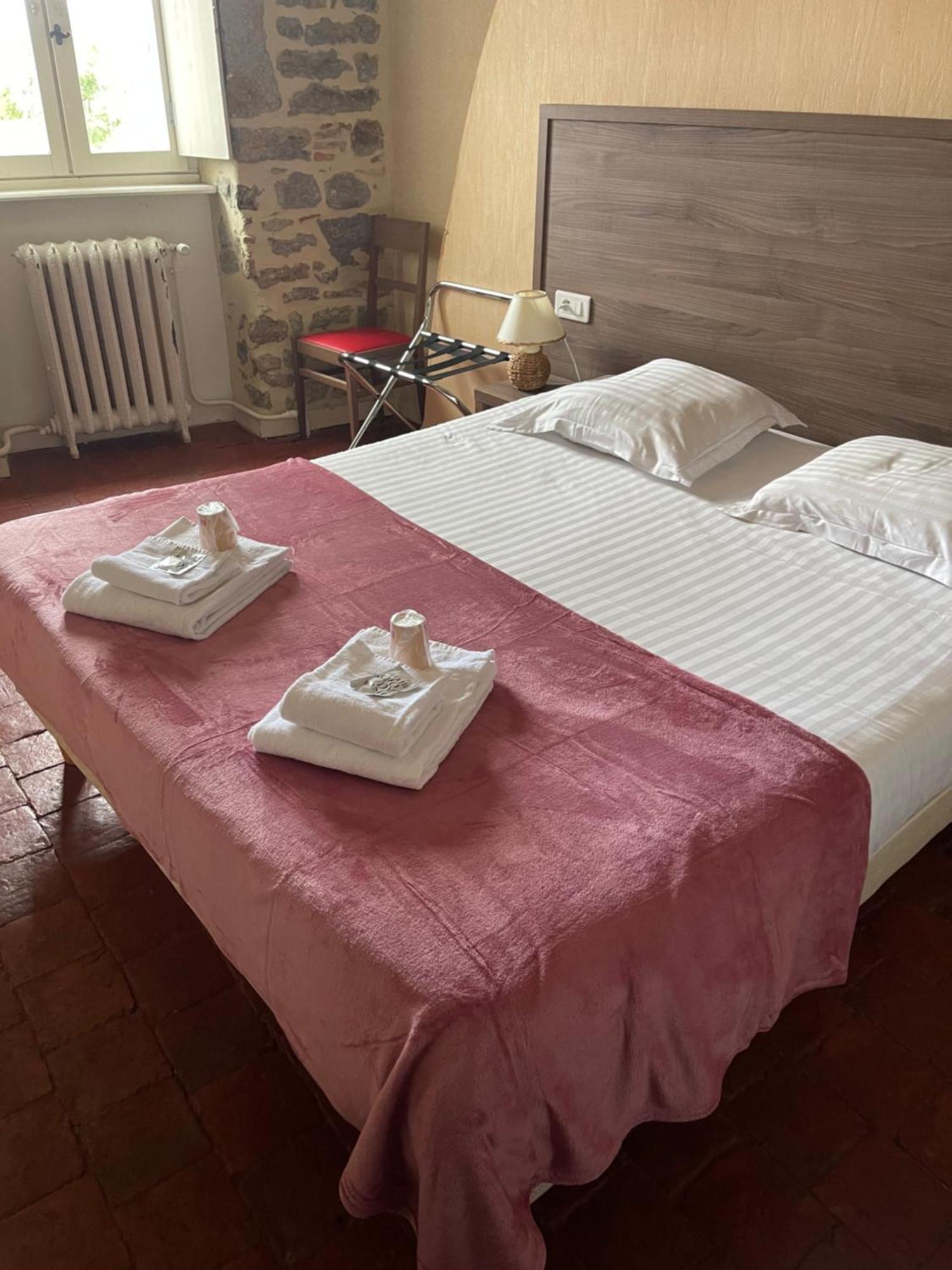 Hotel Du Commerce Semur-en-Auxois Εξωτερικό φωτογραφία