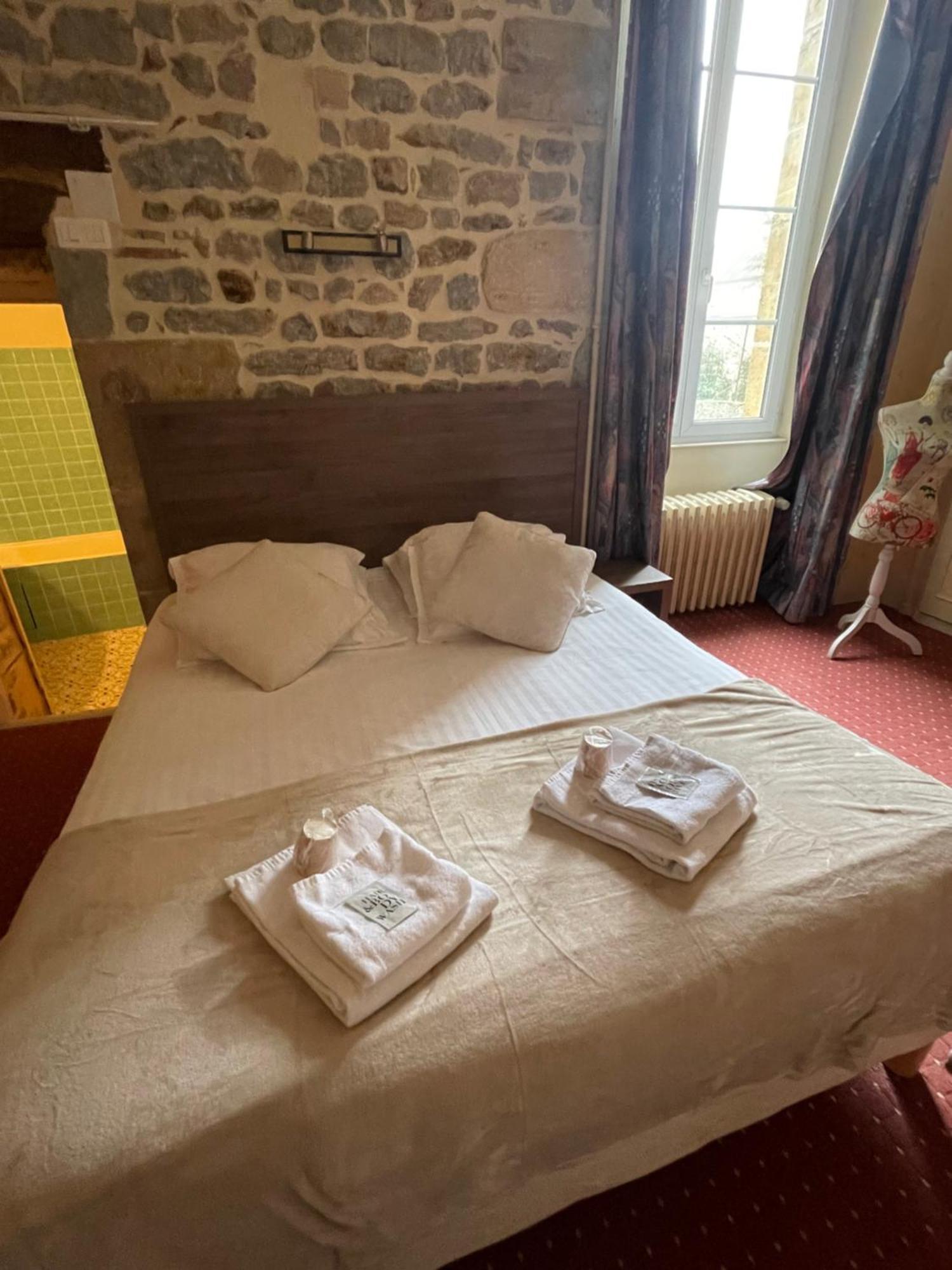 Hotel Du Commerce Semur-en-Auxois Εξωτερικό φωτογραφία